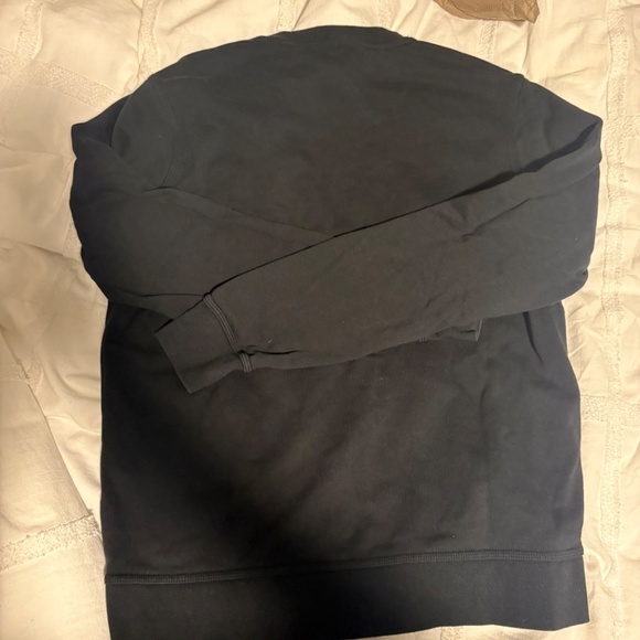 Nike Essential Crewneck – Black (Size L) | Lightly Worn - Picture 2 of 3